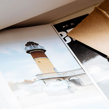 意甲知名评论员：米兰在缺兵少将的情况下2比1战胜佛罗伦萨，本来他们上一场还能赢尤文的